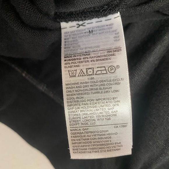 NWT GAP BLACK WRAP BLOUSE SIZE MEDIUM - Picture 2 of 4